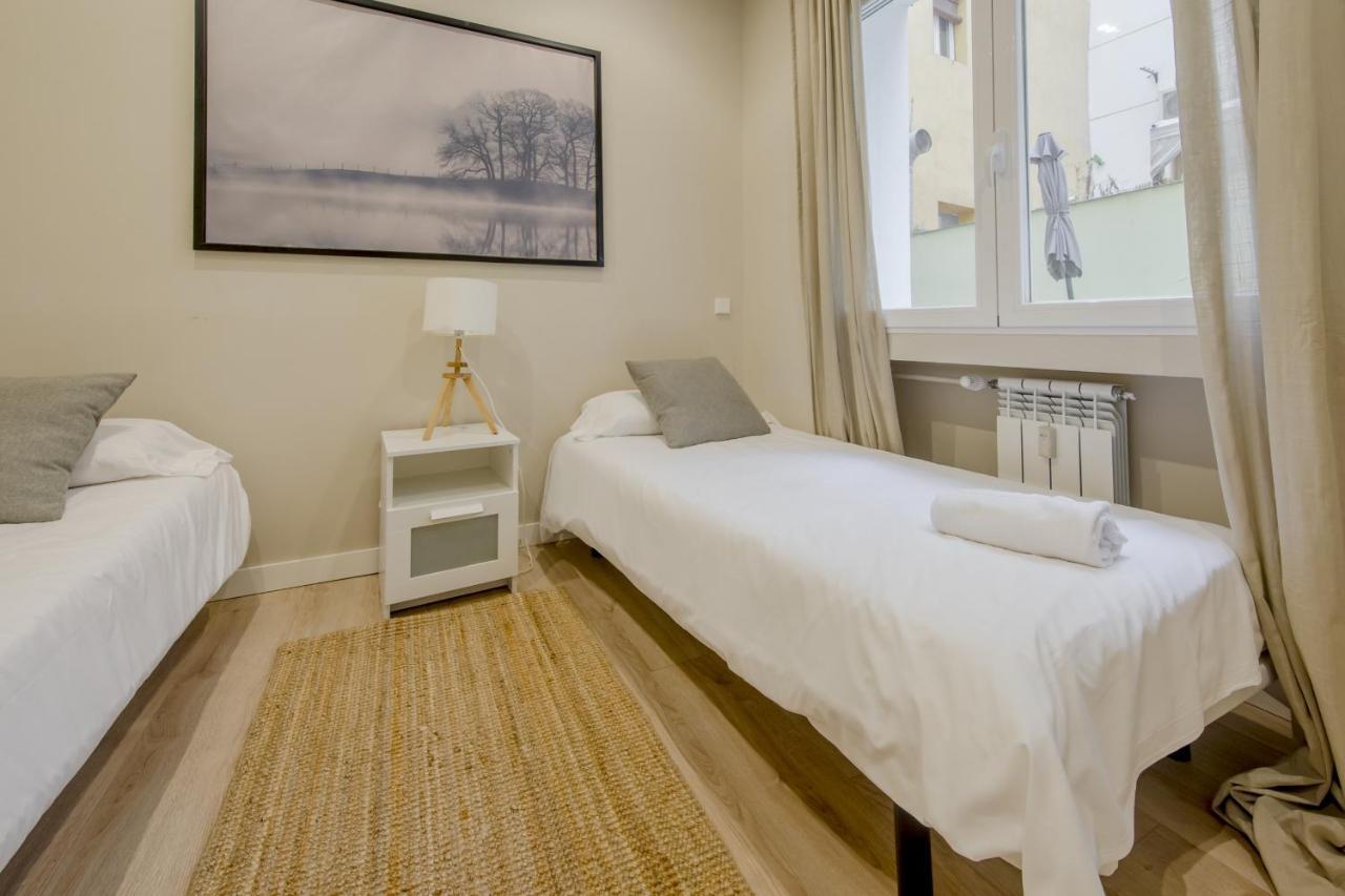 Acogedor Apt 3 Habitaciones Y Terraza En El Centro Madrid Kültér fotó